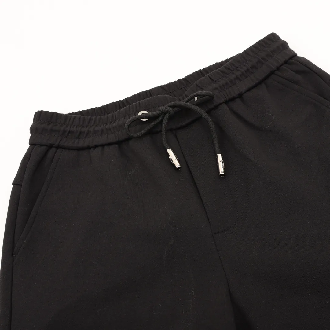 🅿️290 Chrome Hearts/Chrome Hearts cross-patch embroidered shorts. Original purchased from Hong Kong National Specialty Co., Ltd. 8700. The fabric is made of 330 grams of cotton, soft and comfortable to the touch. Garment washing process, imported TAJIMA machine positioning embroidery, custom sterling silver curved buckles, pure hand stitching, customized accessories. Products from large factories test workmanship. The upper body is comfortable and natural. Compare workmanship details to counters. Instant sale of market version. Size: S-L